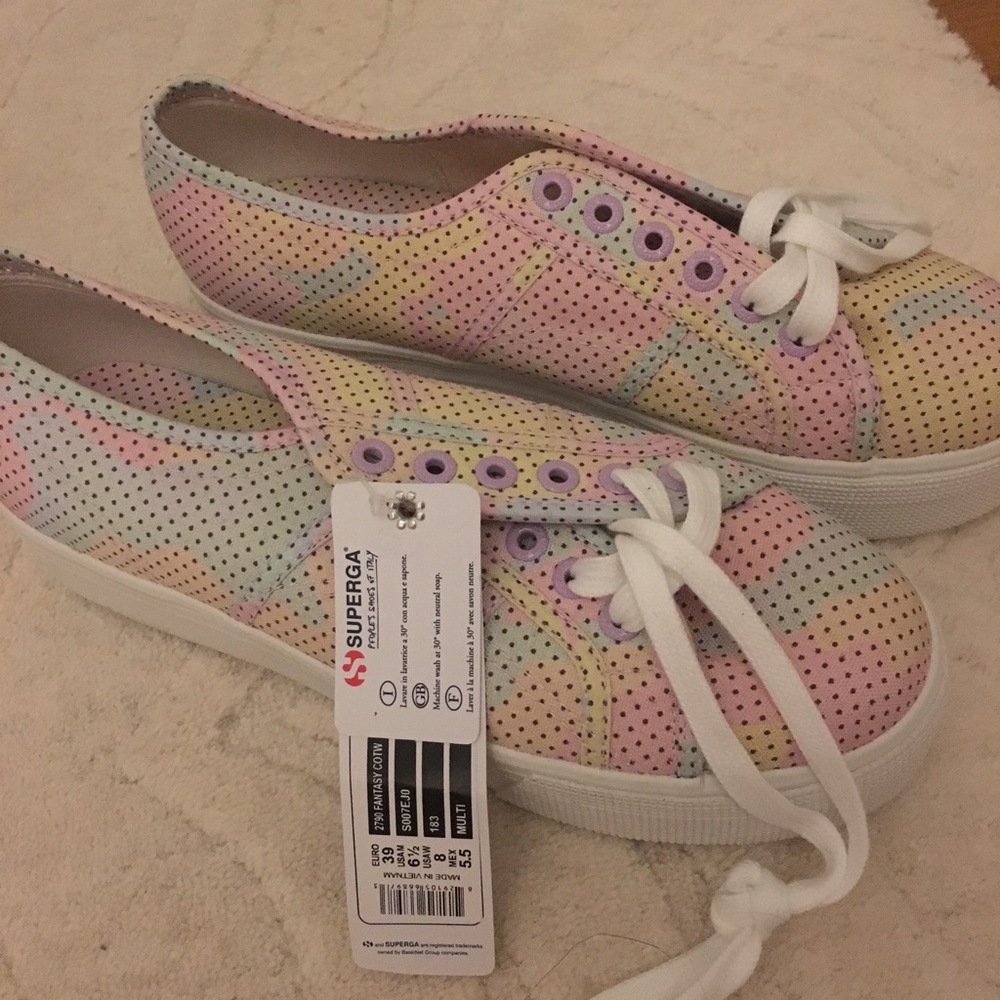 Tie dye dot Supergas brand new